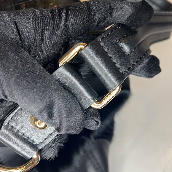 SOLD! AUTHENTIC RARE GUCCI PURSE - Picture 4 of 14